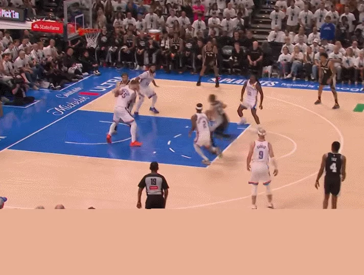 拿下天王山！雷霆3-2马刺夺赛点 亚历山大17罚砍32+9文班15中4迷失_切特_麦凯恩_NBA